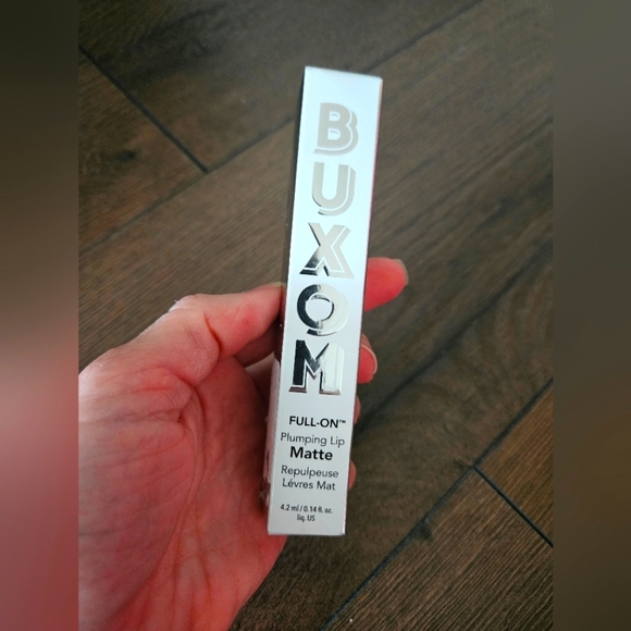 Buxom Full-On Plumping Lip Matte - Shade Dolly - Picture 1 of 7